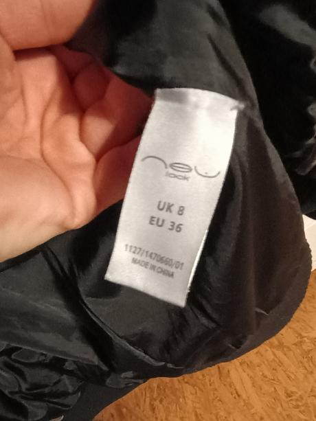 Bundička s kapucňou, new look,36