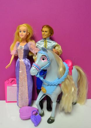 Barbie bábiky princezná,