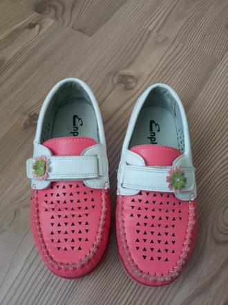 Dievčenské topánky, 31