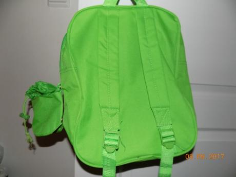 Rozoberatelny ruksak macko pu,