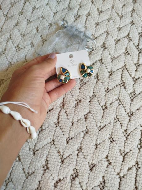 Perletove náušnice, 