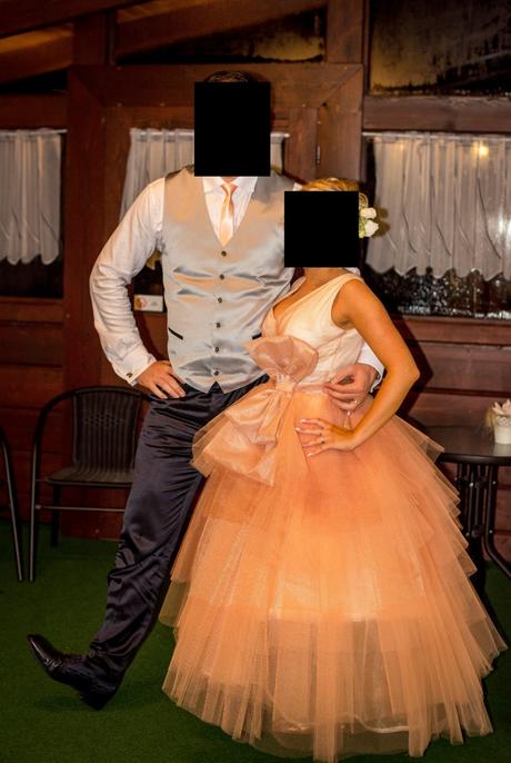 Luxusné spoločenské tylové šaty, m