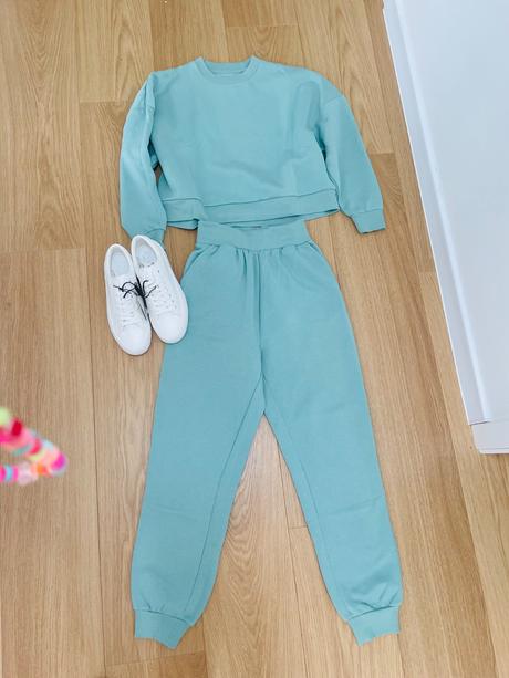 Tepláková suprava, reserved,xs