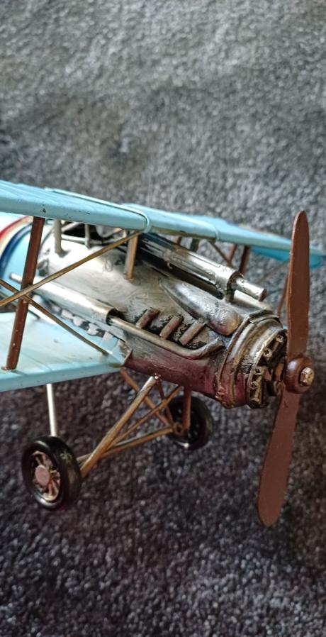 Lietadlo dekoracia zelezne, 