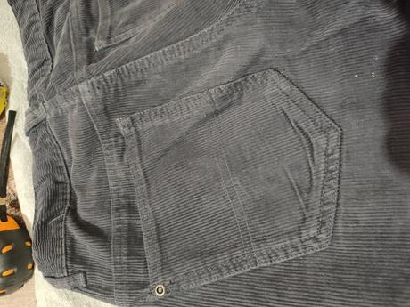 Mäkké pohodlne menchestrove nohavice v 152, h&m,152