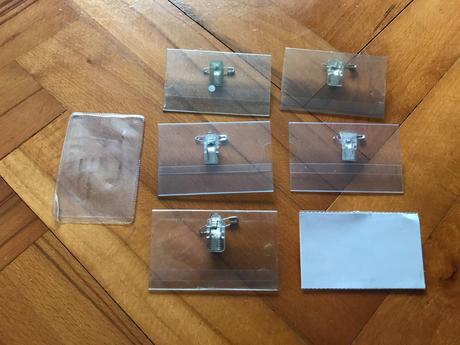 Plastové menovky s klipom - 6 ks,