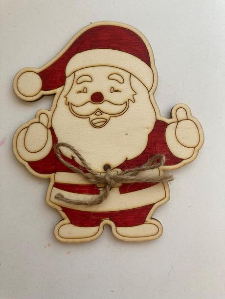 Dreveny mikuláš na peniaze a na kinderko, 