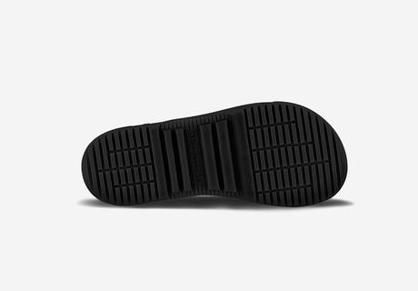 Barebarics - evo all black, be lenka,45