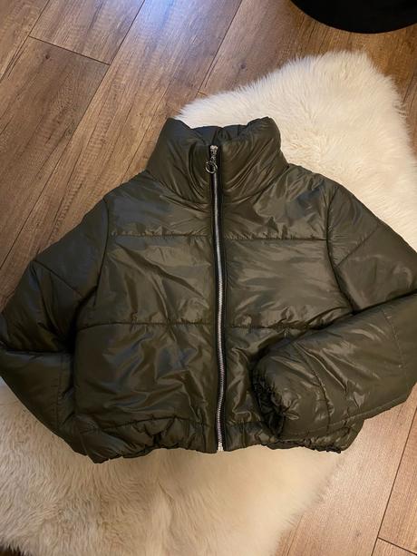 Moderná bundička kratka top stav xs-s olivova, xs