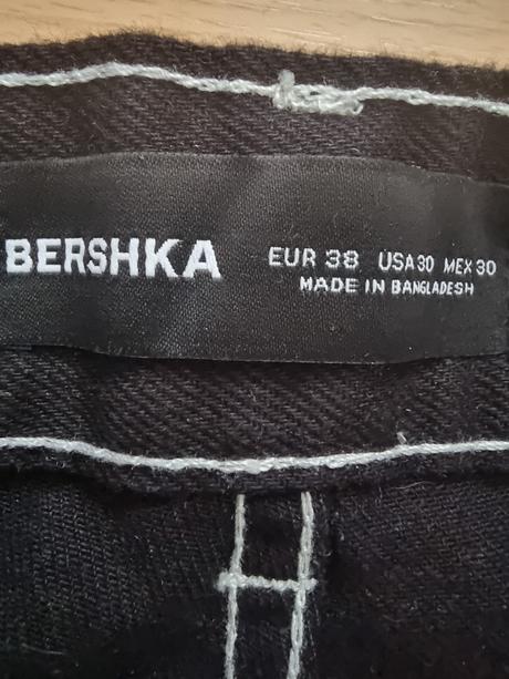 Nohavice, bershka,38