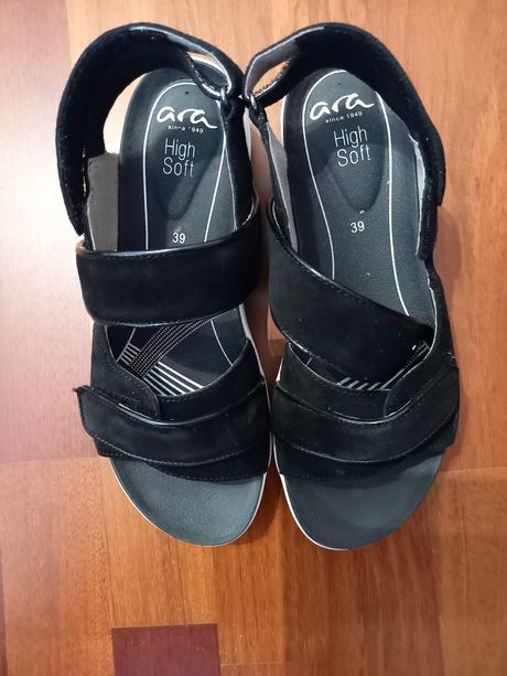 Kožené sandále na suchý zips, ara,39