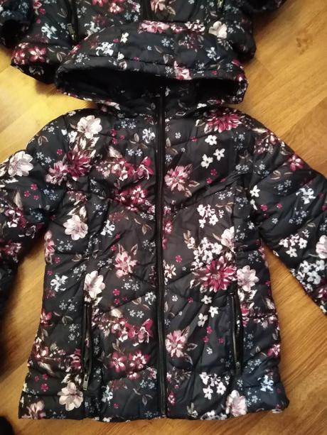 2 kusy kvetinových vetroviek-uz len 1 kus, takko,158