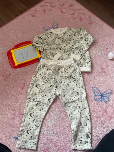 Suprava, pompdelux,98