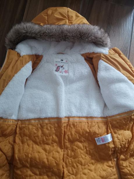 Tepla bunda, f&f,122