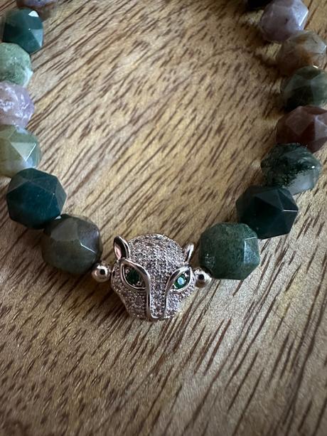 Náramok indický achát bicone výbrus s leopardom, 