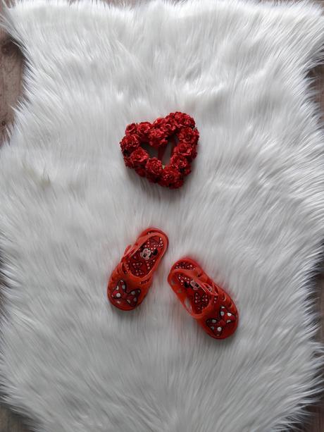 Minnie sandálky, 22