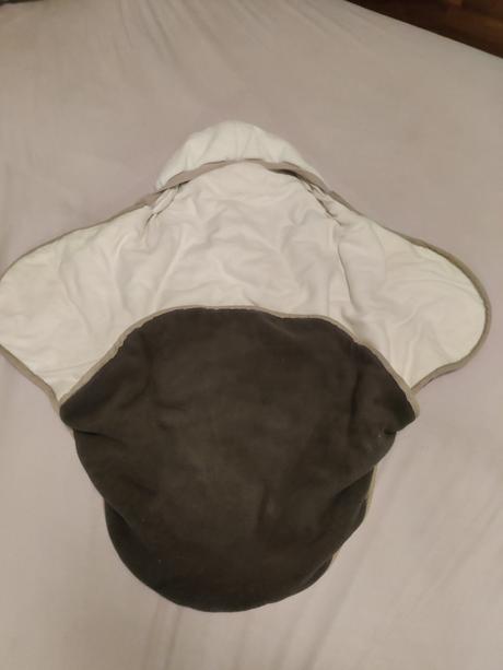 Fusak do autosedačky, 