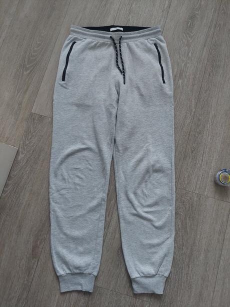 Teplaky, reserved,170