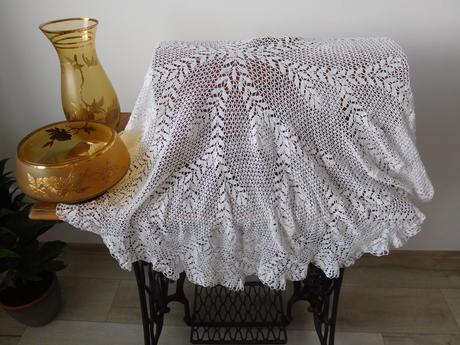Dečku háčkovanú,okrúhlu-o rozmere-priemer 116 cm, 