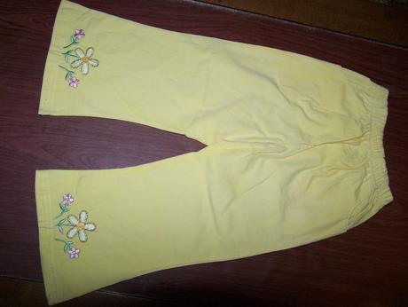 Letné nohavice s výšivkou, 104