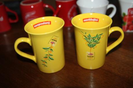 Hrnčeky  teekanne lipton a iné, 