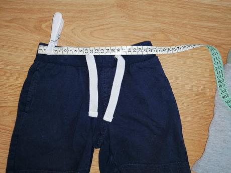 2ks šortky 86/92, lupilu,92