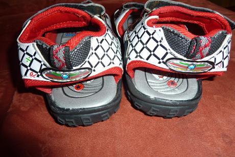 Sandálky, v. 30,, 30