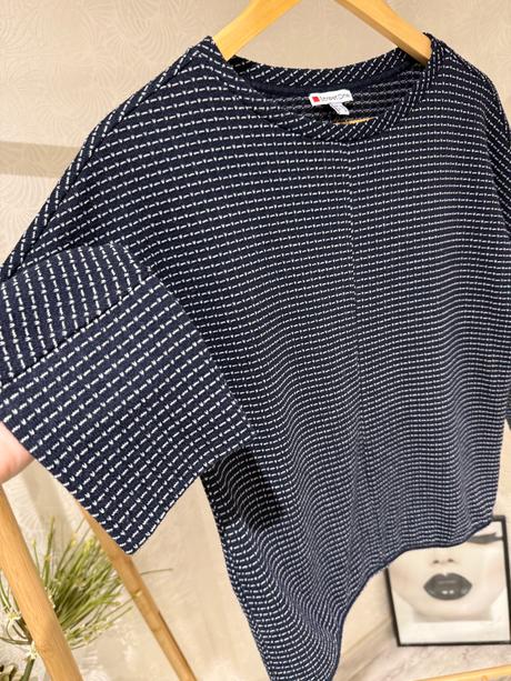 Pulover street one, street one,s