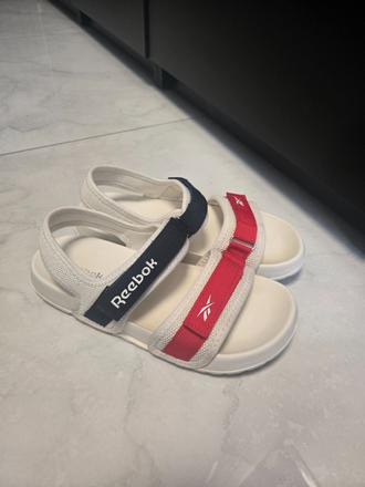 Reebok sandále, reebok,35