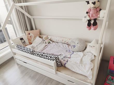 Detská posteľ domček,masív,rôzne veľkosti, šírka (cm): 80,dĺžka (cm): 160