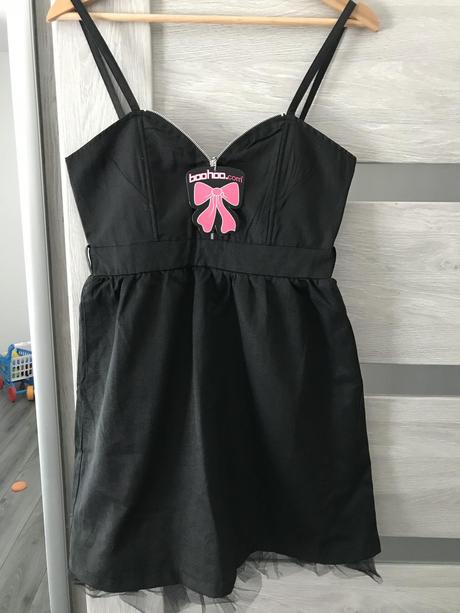 Nove čierne šaty s tylom s 36 boohoo, next,36