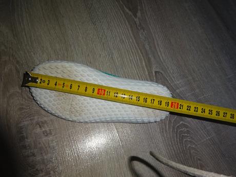 Topanky do vody a šlapky, 30