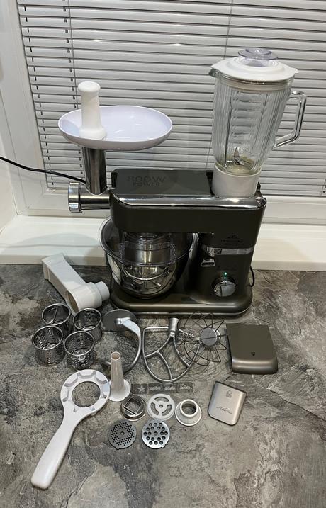 Kuchynský robot eta gratussino bravo ii 0023 90070, eta