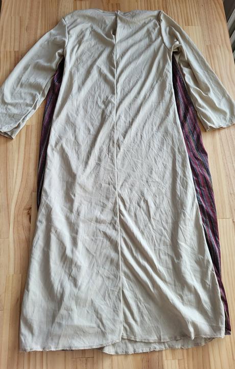 Karnevalové šaty na 6-7 rokov, 