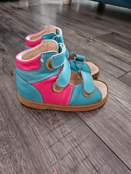 Ortopedické papučky sandalky, protetika,27