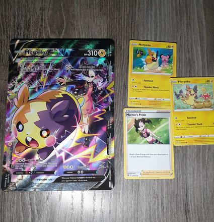 Velka jumbo pokemon karta morpeko v s trenerkou ma,