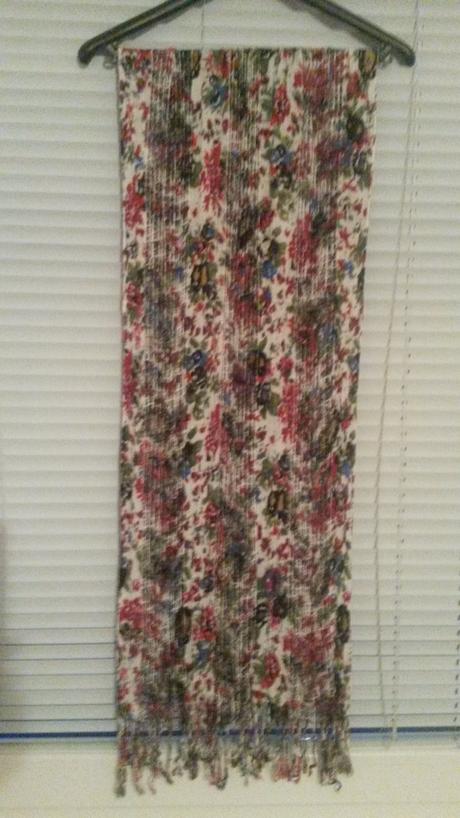 Tenky kvetinovy sal/satka,