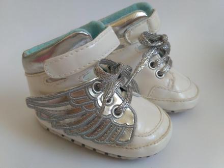 Capačky pre vášho anjelika aj s krídlami, 18