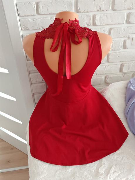 Uzasny peplum top s krajkou s,m sadne, m