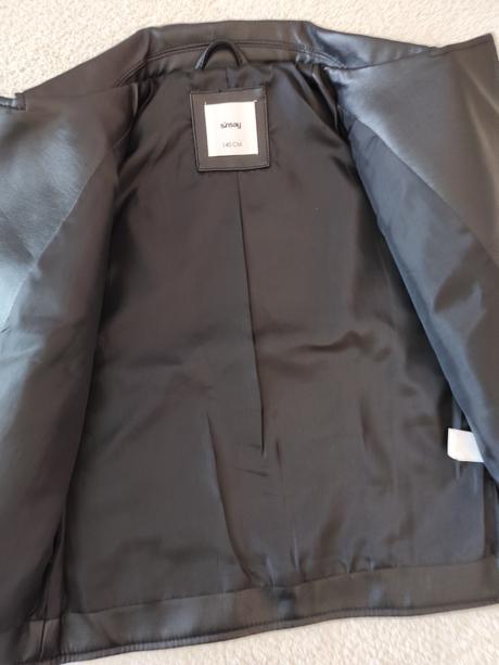 Koženka, sinsay,140