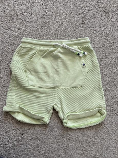 Kratasy, reserved,104