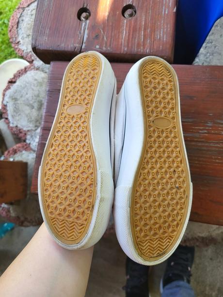 Platené tenisky + doporučené poštovné, reserved,34