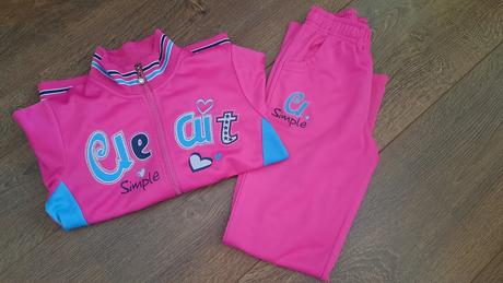 Športová súprava kitty v.140, 140