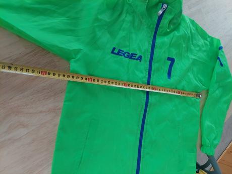 Bunda do dažďa, 146