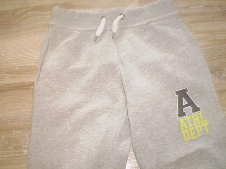 Chlapčenské tepláky, 122