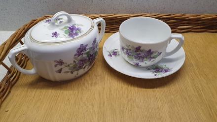 Cukornička a šalka,