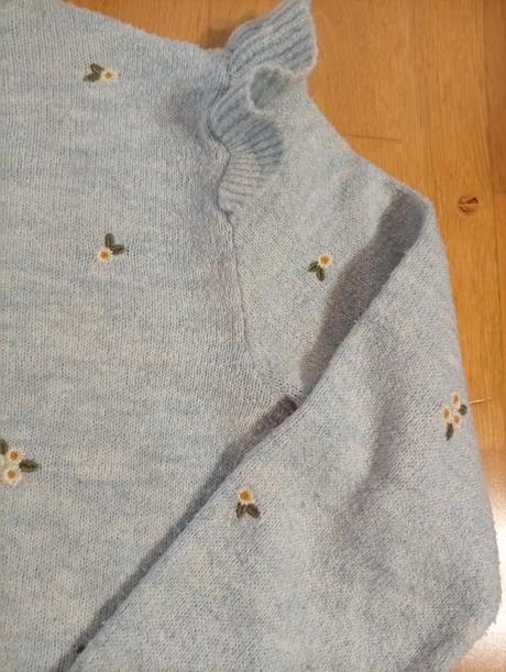 Svetrík s kvietkami, zara,152