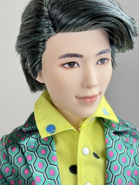 Barbie ken bts rm bez krabice,