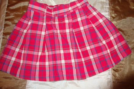 Suknička na 3 roky, 98