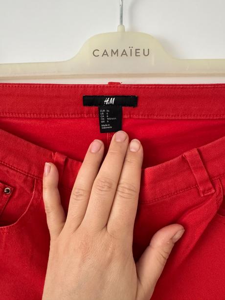 Bledočervene nohavice, h&m,36